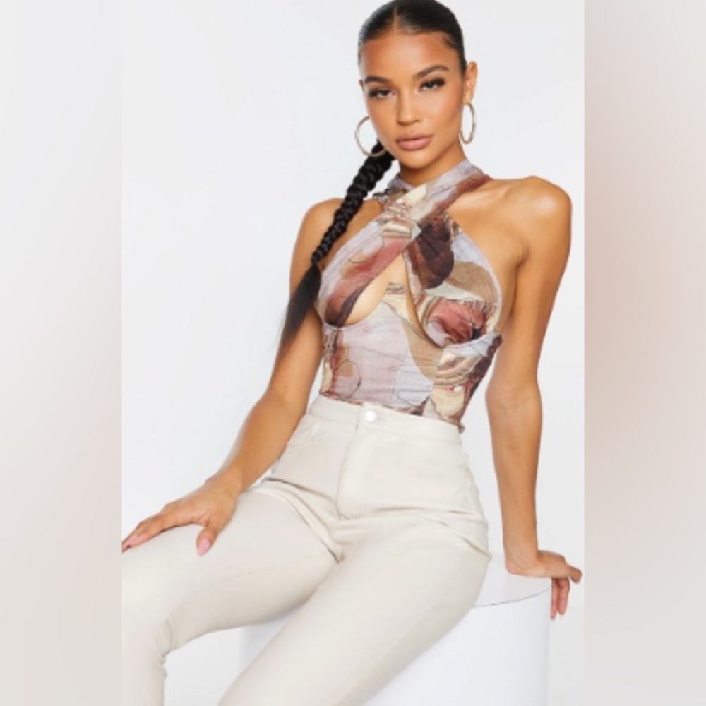 Underbust halter neck top